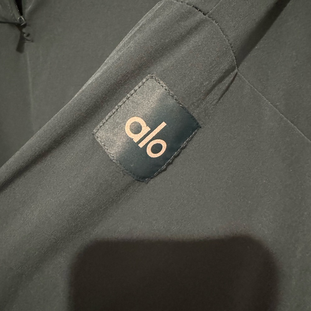 Alo Yoga Cropped Elevation Pullover - image 3